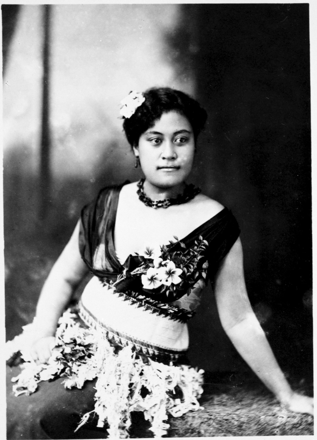 Samoan woman. Tattersall, Alfred James.